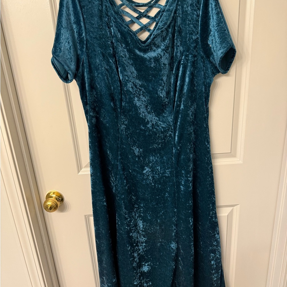 Elegant Teal Velvet Dress